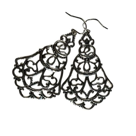Silpada W2949 Flamenco Flair Ornate Chandelier Sterling Silver Earrings - Picture 3 of 4